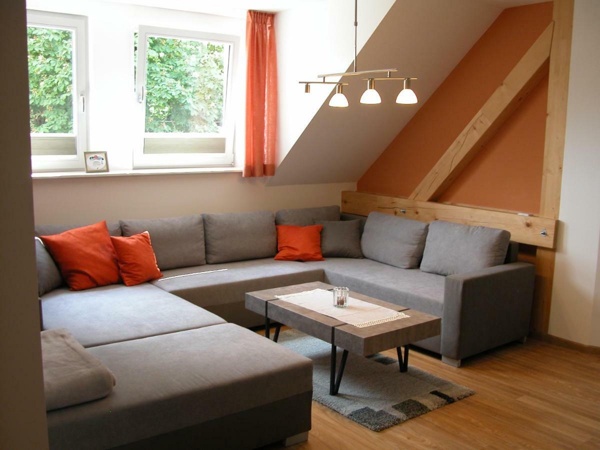 Feriendomizil Taupadel Apartment Burgel  Екстериор снимка
