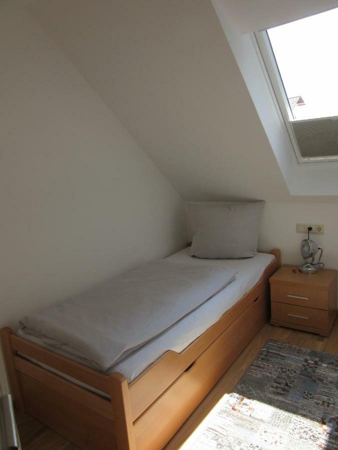 Feriendomizil Taupadel Apartment Burgel  Екстериор снимка