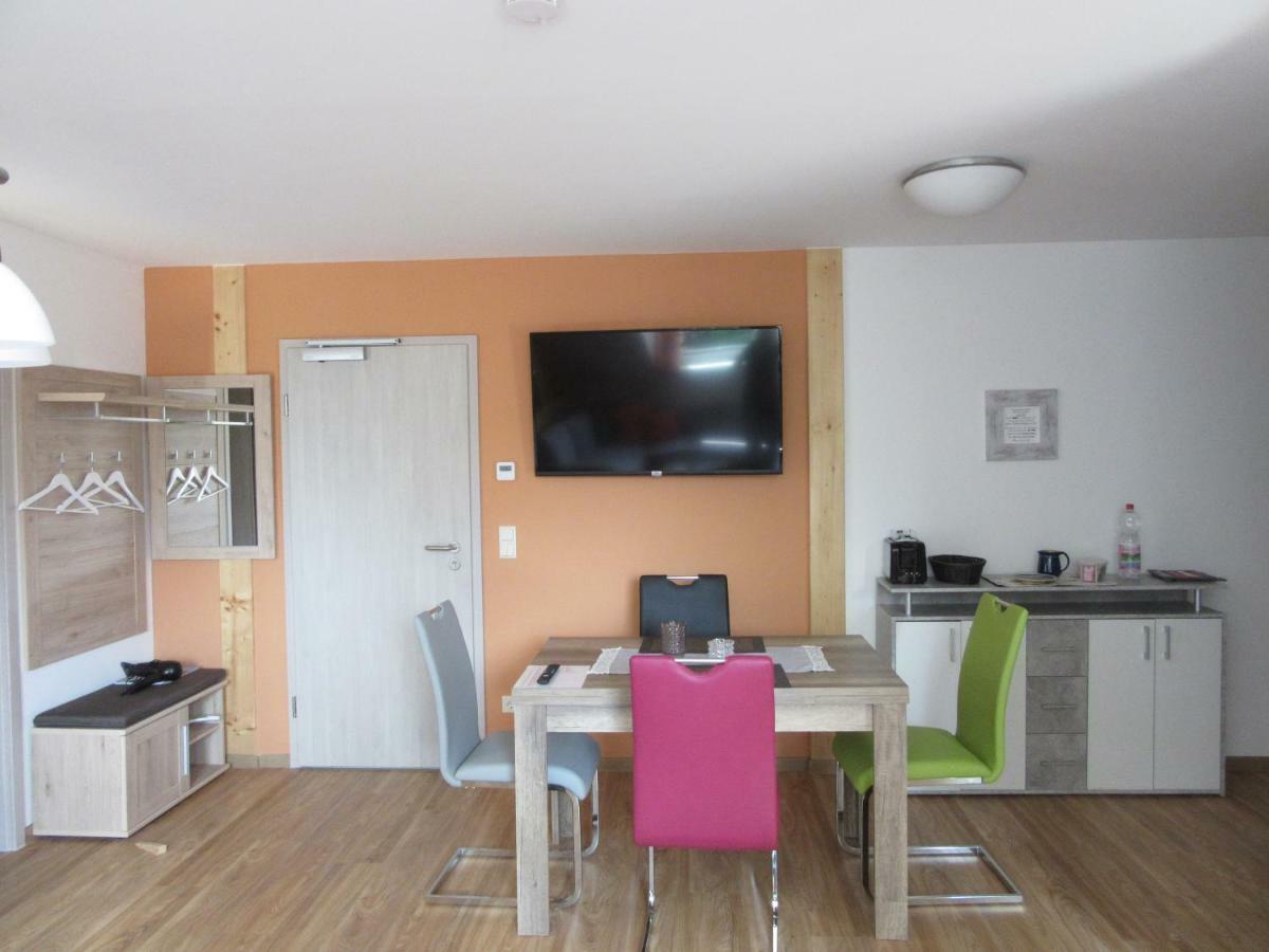 Feriendomizil Taupadel Apartment Burgel  Екстериор снимка
